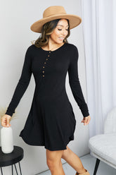 Robe Henley grande taille Zenana PortlPines en noir
